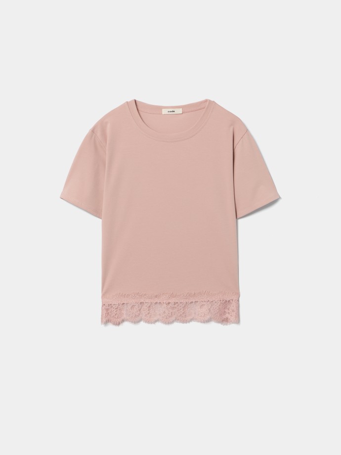 T-shirt combinada com renda