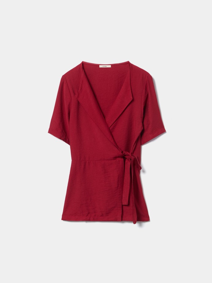 Blusa cruzada com la�o lateral