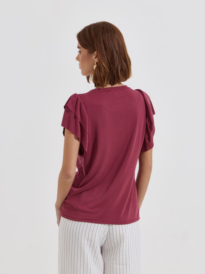T-shirt com mangas fluidas