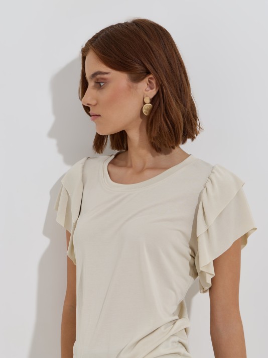 T-shirt com mangas fluidas