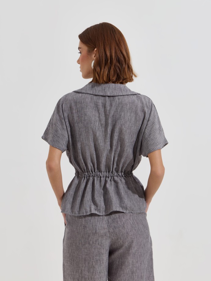 Blusa com cintura ajust�vel