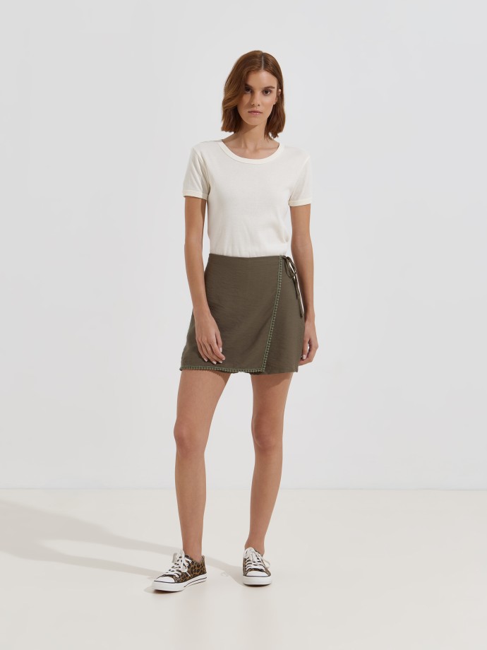 Saia-cal��o com la�o