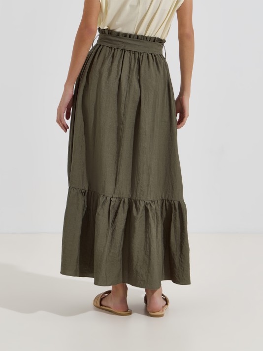 Saia midi com cinto Saia midi com cinto