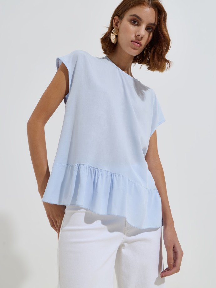 Blusa com folho