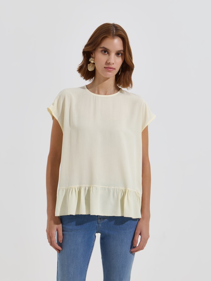 Blusa com folho