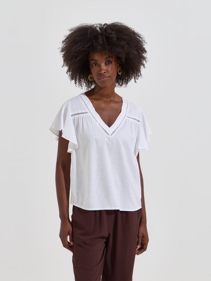 Blusa com decote em V