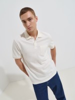 Polo de malha com bolso