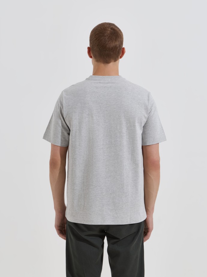 T-shirt b�sica