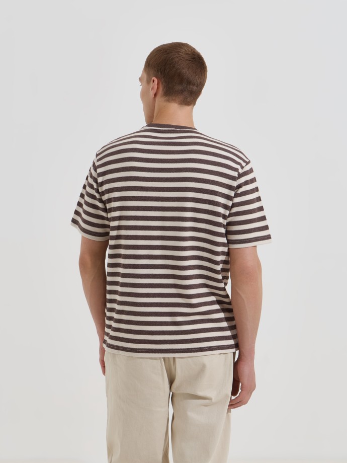 T-shirt piquet �s riscas