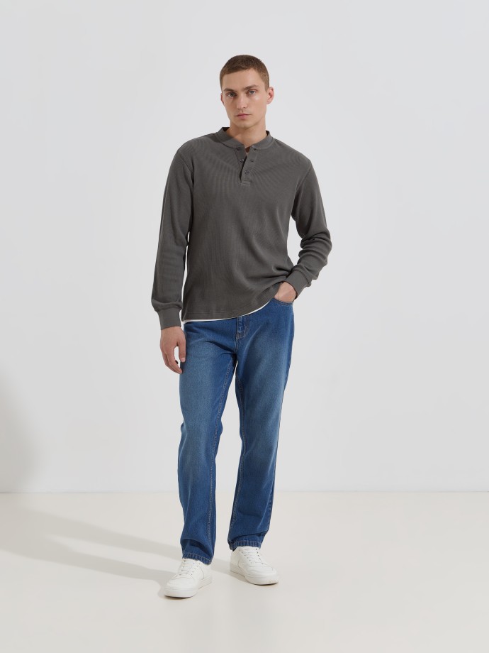 Camisola henley em malha waffle
