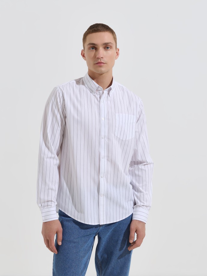 Camisa de popeline �s riscas com bolso