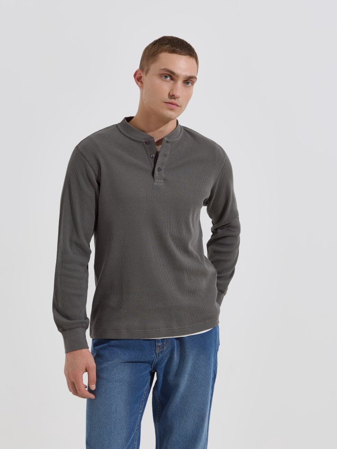 Camisola henley em malha waffle