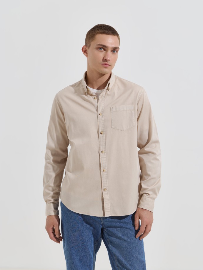 Camisa com bolso