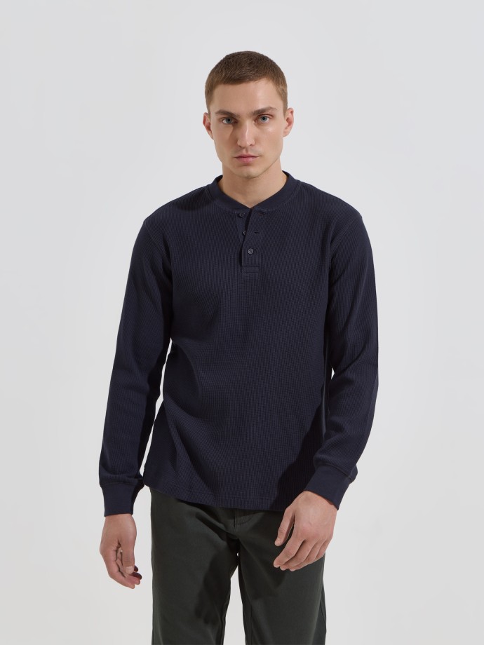 Camisola henley em malha waffle