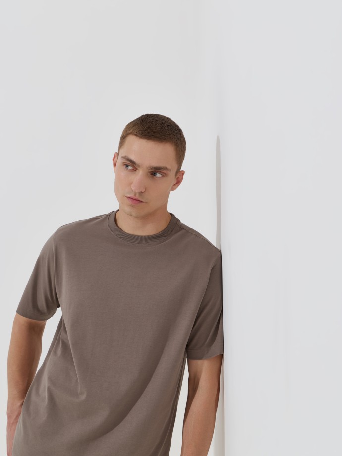 T-shirt b�sica