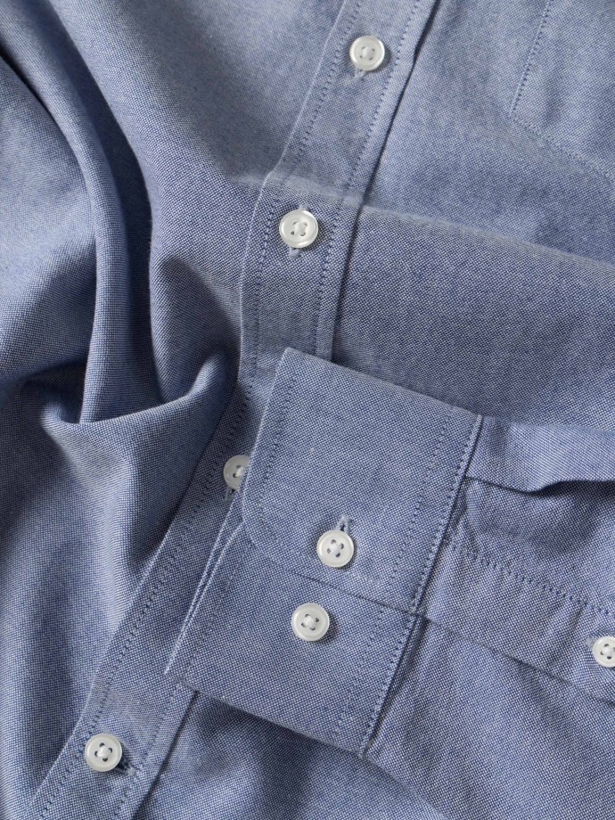 Camisa oxford com bolso