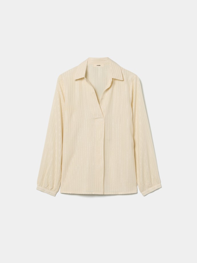 Camisa �s riscas brilhantes
