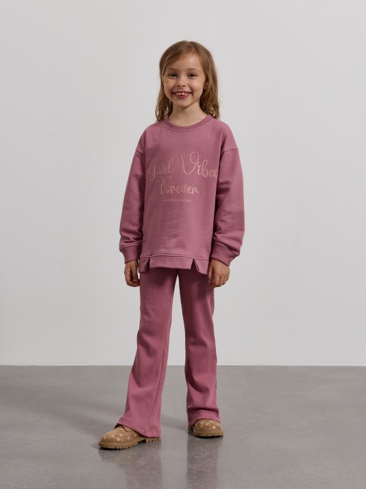 Conjunto de sweatshirt e leggings