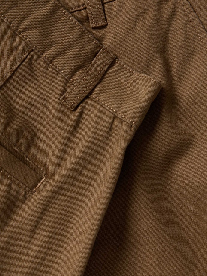 Cal�as chino em sarja