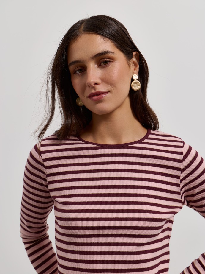Camisola �s riscas com detalhe brilhante
