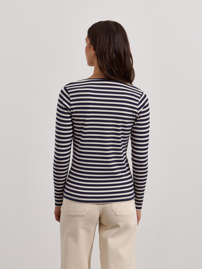 Camisola �s riscas com detalhe brilhante