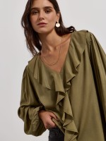Blusa com folhos