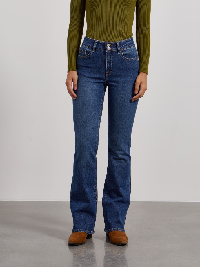 Cal�as de ganga bootcut push-up
