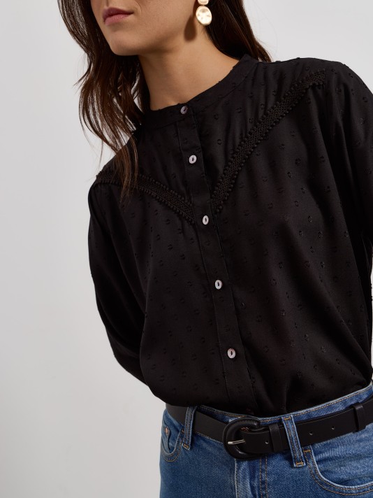 Camisa com renda