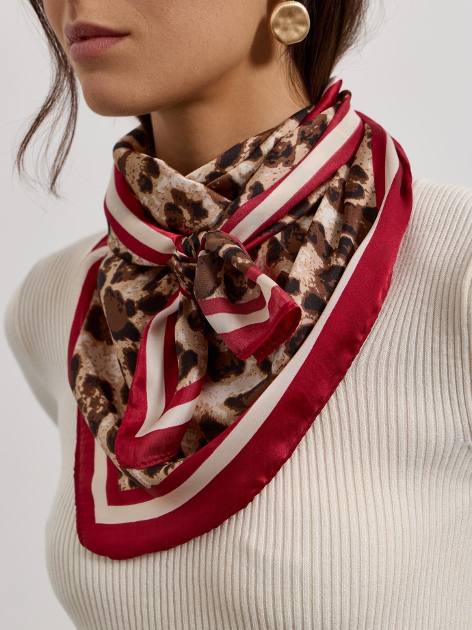 Lenço animal print Lenço animal print