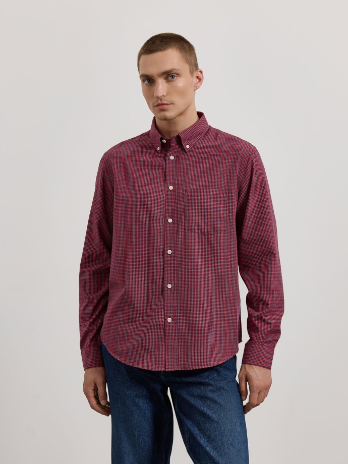 Camisa aos quadrados com bolso