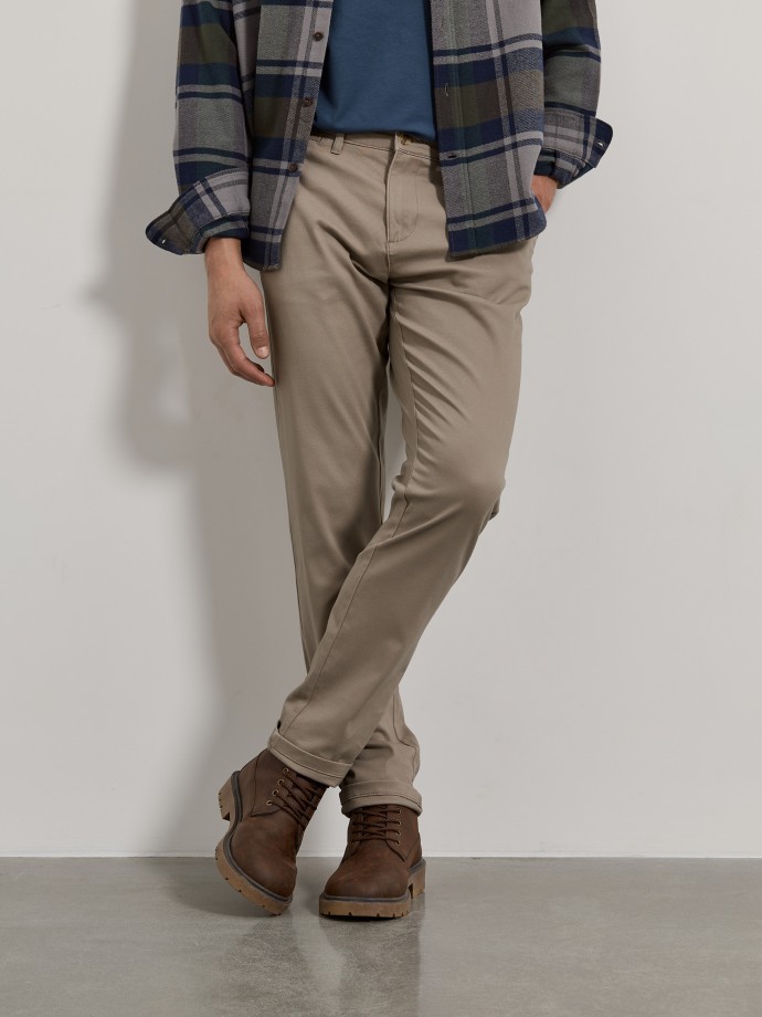 Cal�as chino slim fit