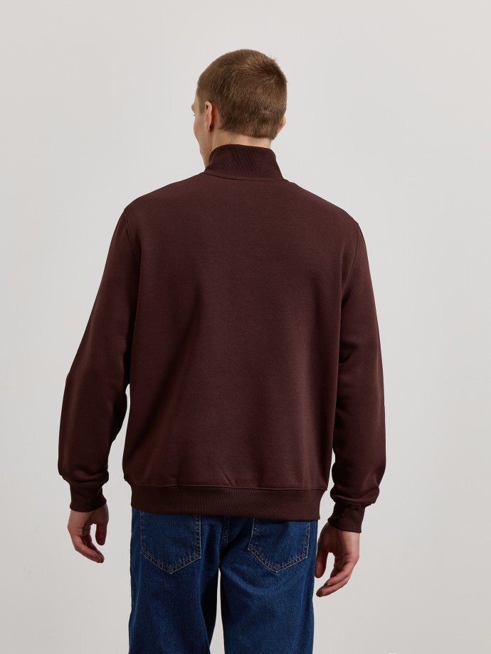 Sweatshirt com fecho