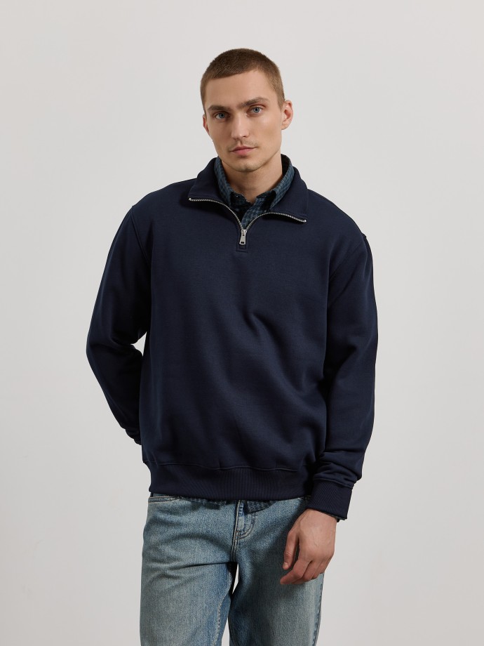 Sweatshirt com fecho