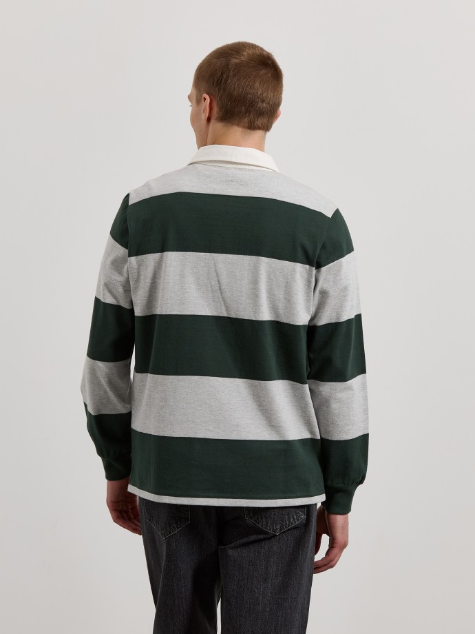 Polo �s riscas