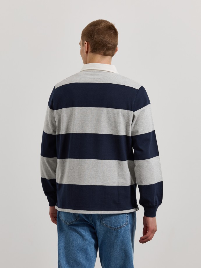 Polo �s riscas