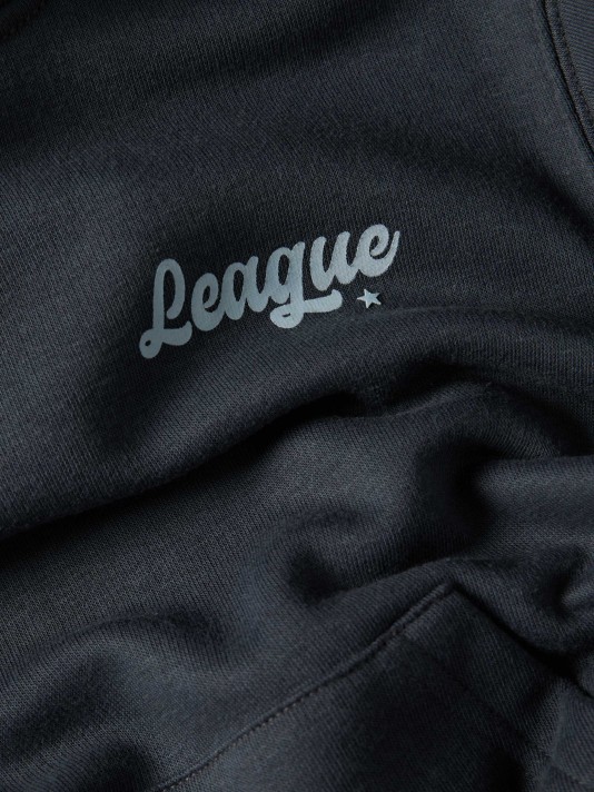 Sweatshirt com carapuço estampada Sweatshirt com carapuço estampada