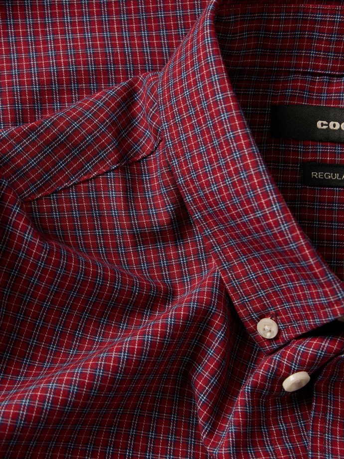Camisa aos quadrados com bolso