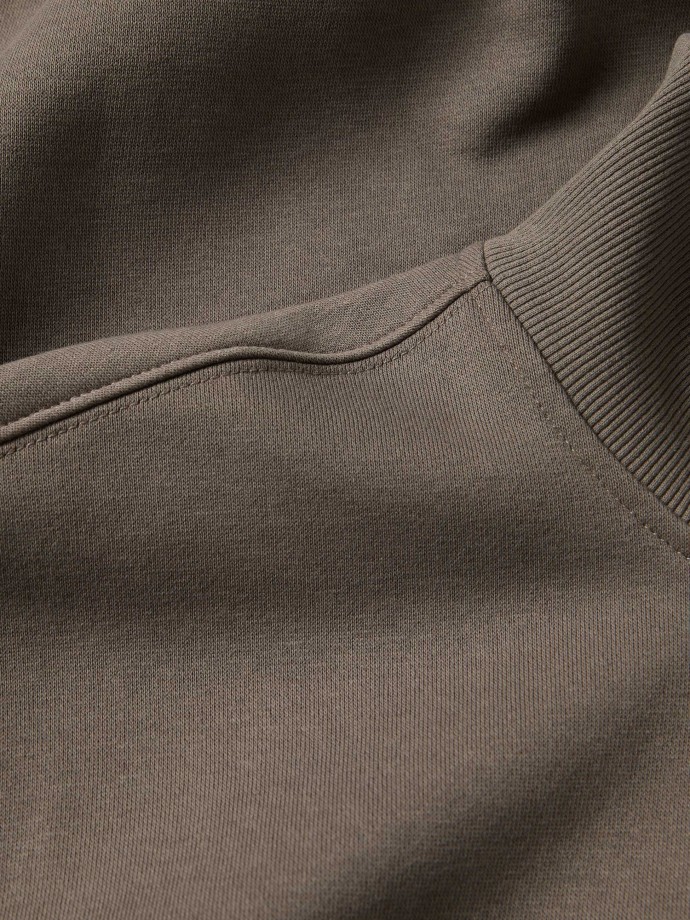 Sweatshirt com fecho