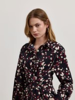 Camisa estampada com la�o