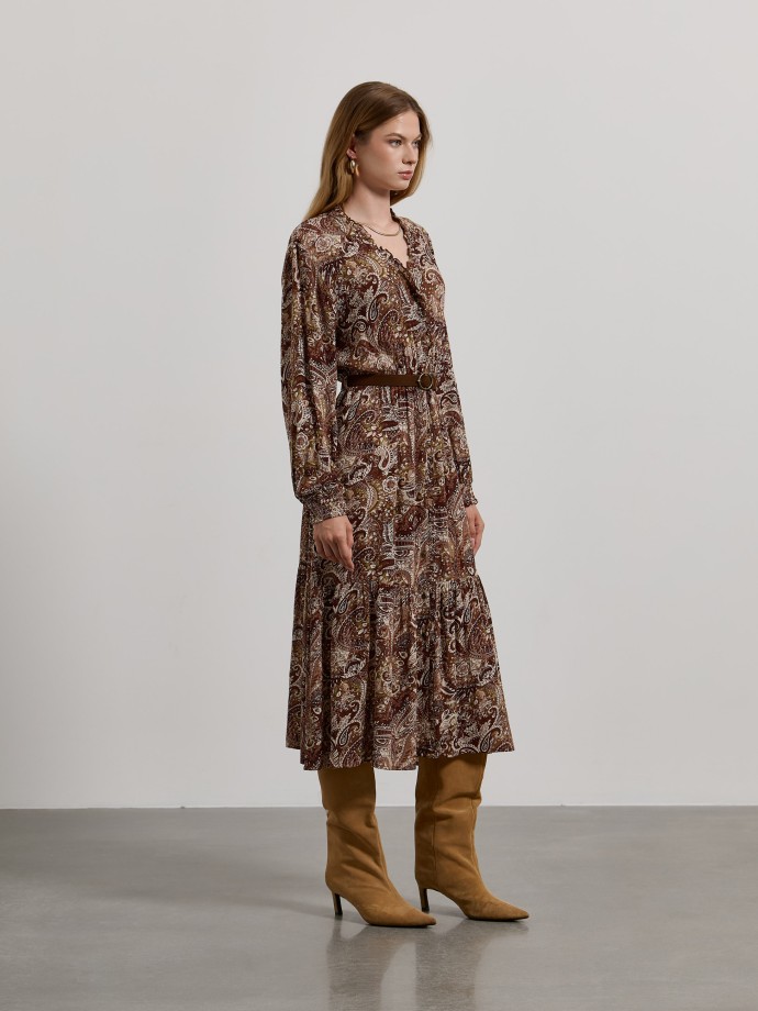 Vestido midi estampado com cinto