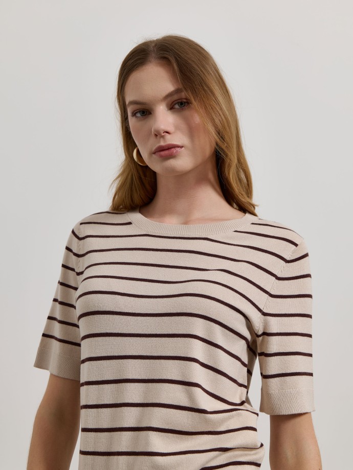 Camisola de malha �s riscas