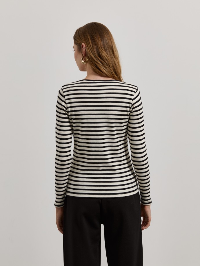 Camisola �s riscas com detalhe brilhante
