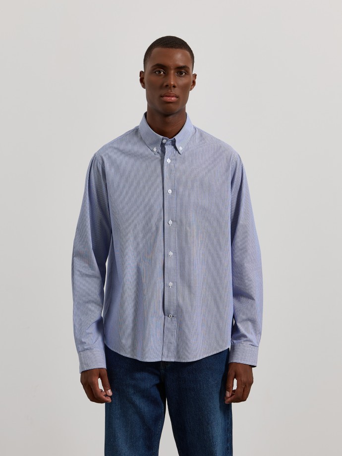 Camisa em popeline �s riscas