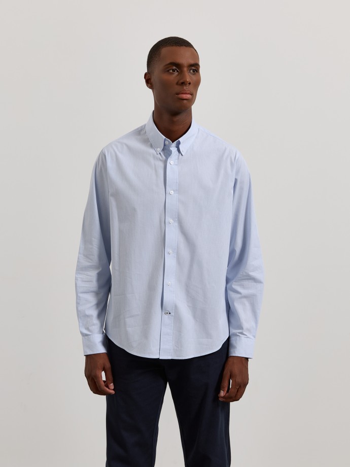 Camisa em popeline �s riscas