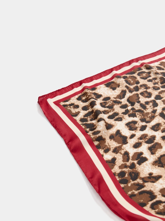 Lenço animal print Lenço animal print