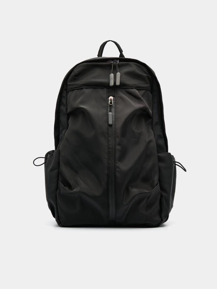 Mochila com v�rios bolsos
