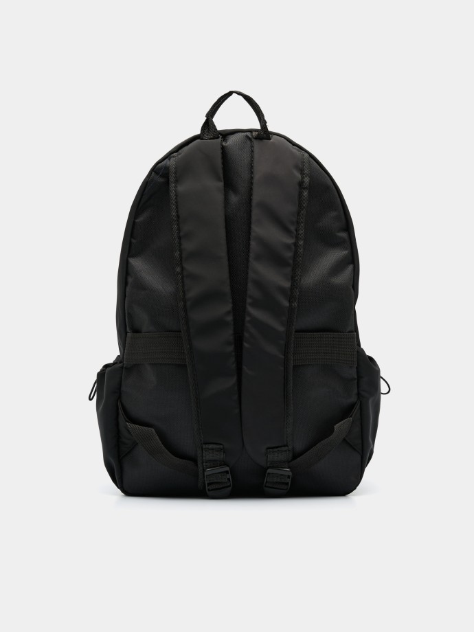 Mochila com v�rios bolsos