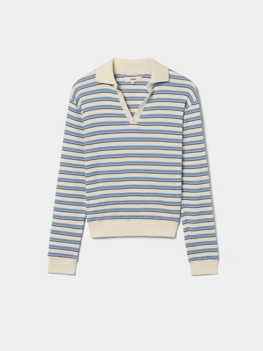 Polo de malha �s riscas