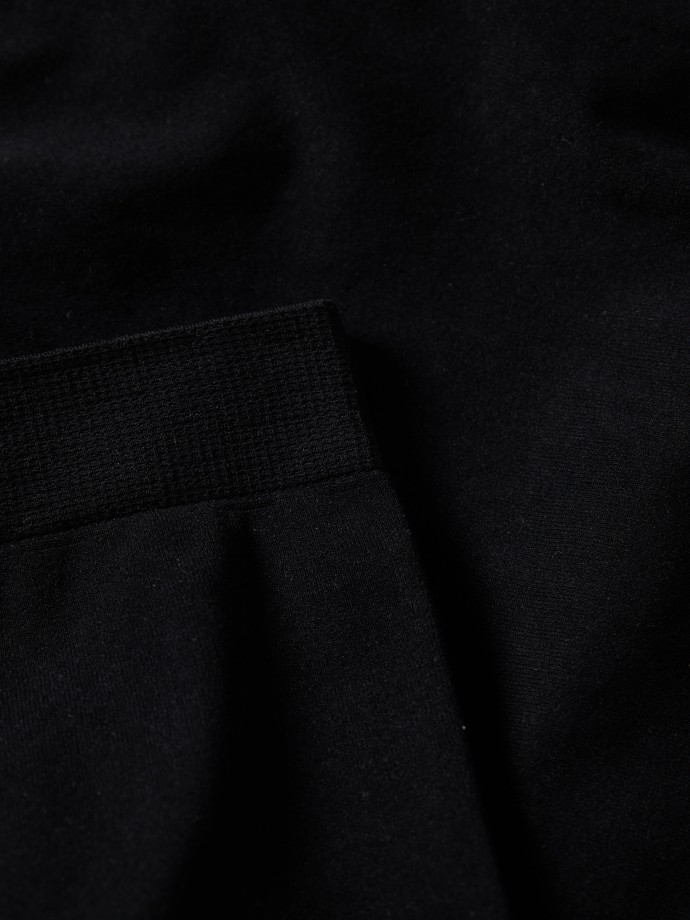 Cuecas de cintura subida sem costuras