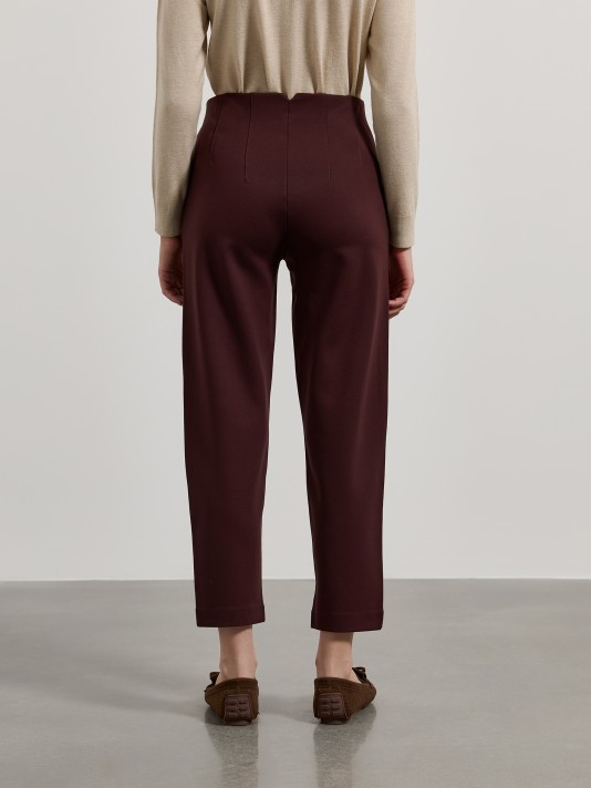 Calça de malha com pinças Calça de malha com pinças